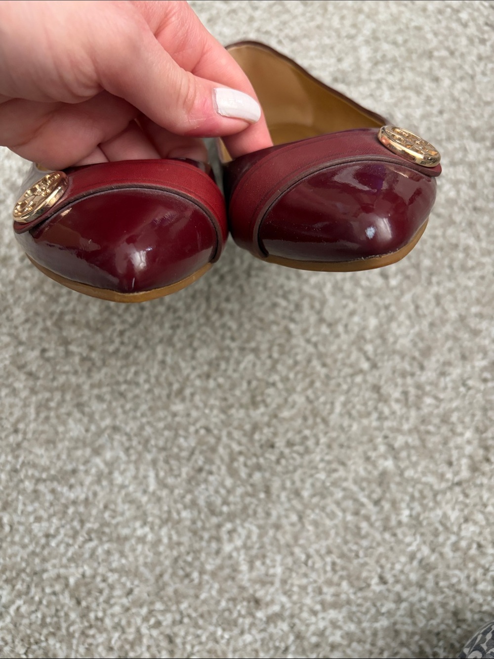 Coach Oneida Women's Burgundy Patent Pointed Toe Flats with Gold Logo - Picture 5 of 9
